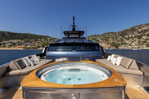 Pershing GTX 116 Exterior (img-11)