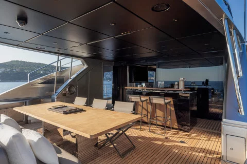 Pershing GTX 116 Exterior (img-16)