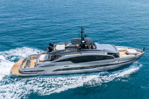 Pershing GTX 116 Exterior (img-1)