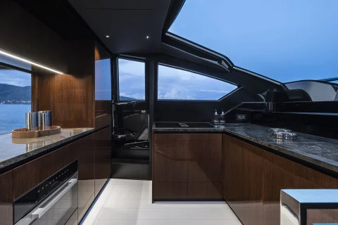 Riva 82´ Diva Exterior (img-1)