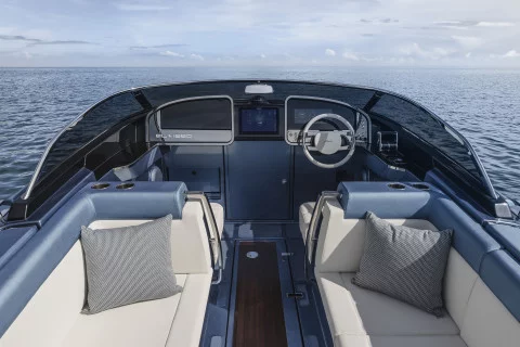 Riva El-Iseo Exterior (img-11)