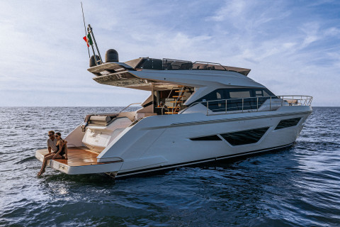 Ferretti 580 Exterior (img-13)