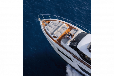 Ferretti 580 Exterior (img-19)