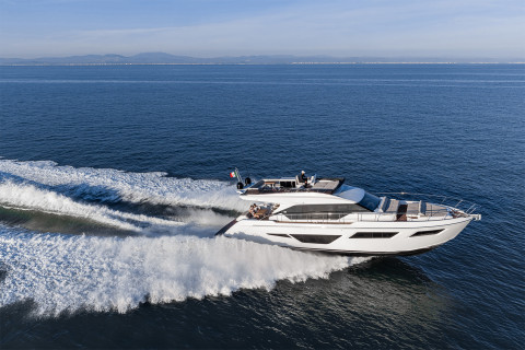 Ferretti 580 Exterior (img-4)