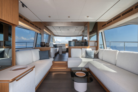 Ferretti 670 New Exterior (img-4)