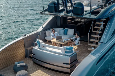 Pershing GTX 80 Exterior (img-16)