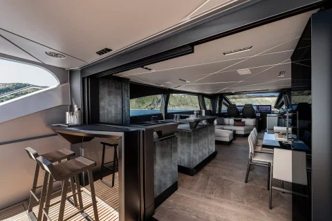 Pershing GTX 80 Exterior (img-4)