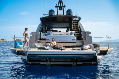 Pershing GTX 80 Exterior (img-15)