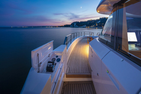 Custom Line Navetta 30 Exterior (img-28)