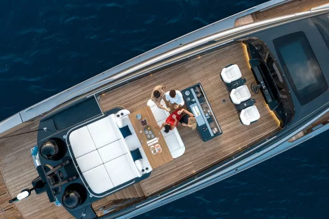 Pershing GTX 80 Exterior (img-8)