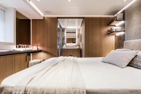 Custom Line Saetta 120´ Exterior (img-13)