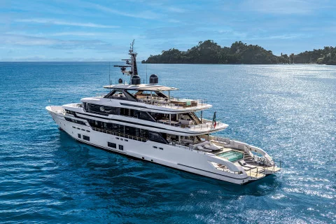 Custom Line 50 New Exterior (img-8)