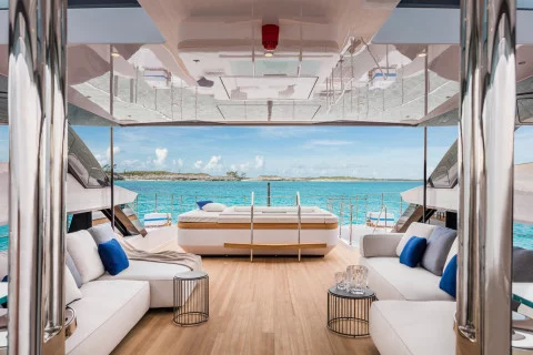 Custom Line Saetta 120´ Exterior (img-37)