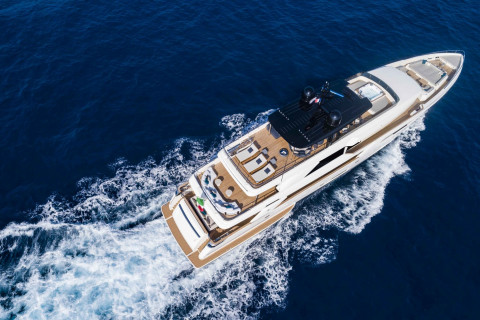 Custom Line Navetta 42 Exterior (img-7)