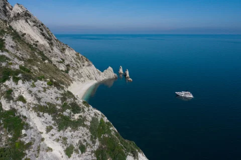 Custom Line Navetta 30 Exterior (img-4)