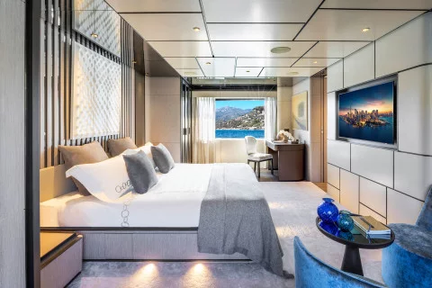 Custom Line Saetta 140' Exterior (img-11)