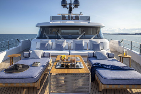 Custom Line Navetta 30 Exterior (img-27)