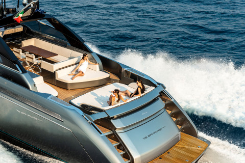 Riva 76' Bahamas Super Exterior (img-7)