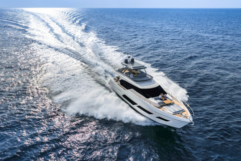 Ferretti 720 Exterior (img-21)