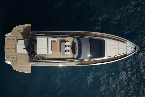 Pershing GTX 70 Exterior (img-1)