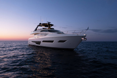 Ferretti 780 Exterior (img-17)