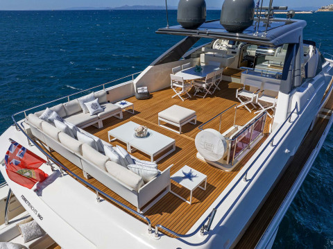 Ferretti 960 Exterior (img-8)