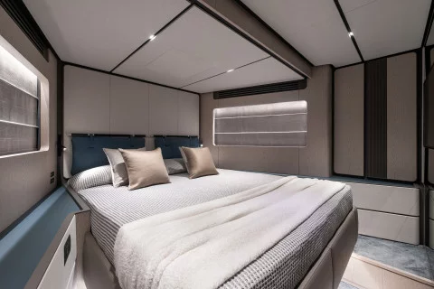 Ferretti INFYNITO 80 Exterior (img-5)