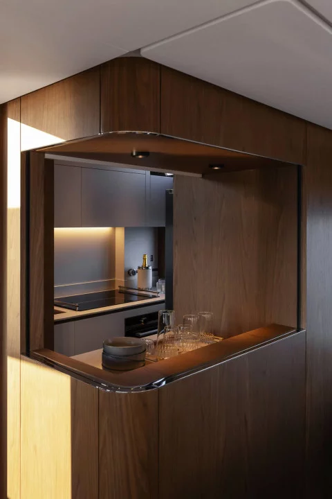 Ferretti 780 Exterior (img-36)