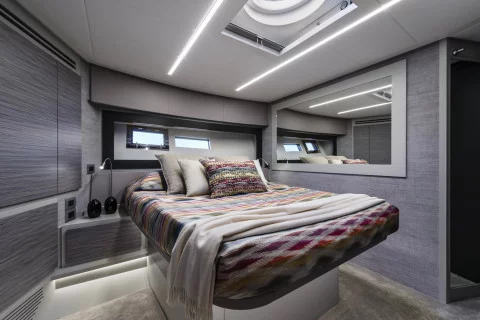 Pershing 6X Exterior (img-9)