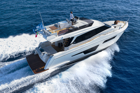 Ferretti 500 Exterior (img-1)