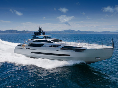 Pershing 140 Exterior (img-9)