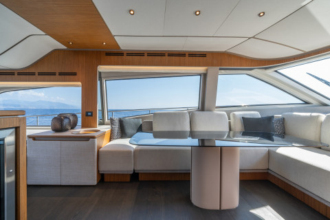 Ferretti 670 New Exterior (img-3)