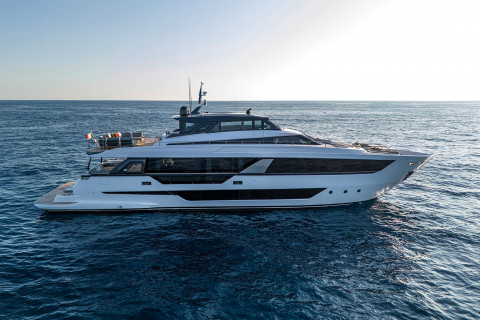 Ferretti 1000 SKYDECK Exterior (img-1)