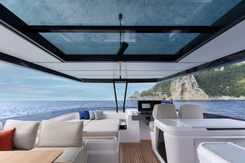 Ferretti 860 Exterior (img-17)