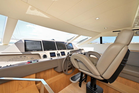 Ferretti 960 Exterior (img-12)