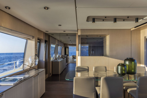 Ferretti 780 Exterior (img-26)