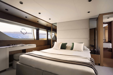 Ferretti 780 Exterior (img-40)