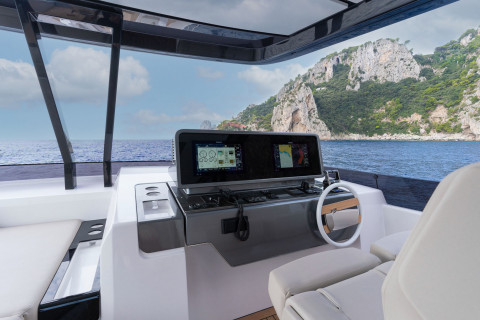 Ferretti 860 Exterior (img-16)