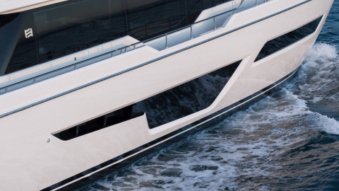 Ferretti 780 Exterior (img-3)