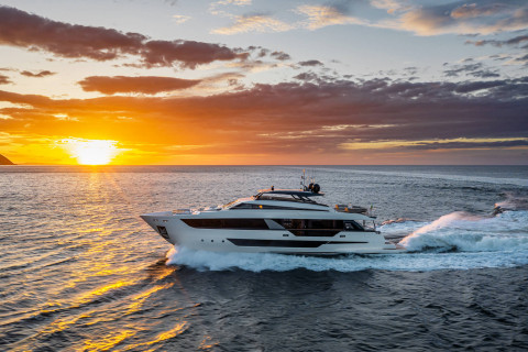 Ferretti 1000 Exterior (img-13)