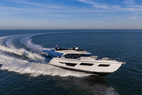 Ferretti 580 Exterior (img-2)