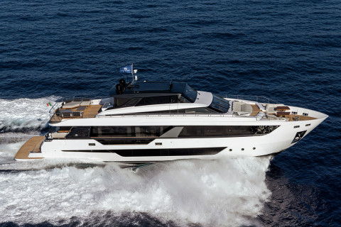 Ferretti 1000 SKYDECK Exterior (img-4)