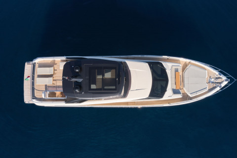 Ferretti 780 Exterior (img-21)