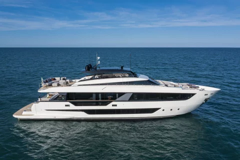 Ferretti 1000 Exterior (img-36)