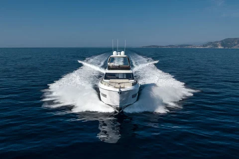 Ferretti 670 Exterior (img-2)