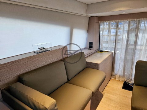 Ferretti 500 Exterior (img-1)