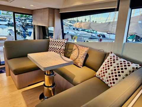 Ferretti 500 Exterior (img-8)