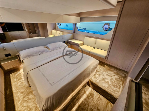 Ferretti 500 Exterior (img-17)