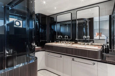 Ferretti 940 Exterior (img-8)