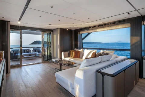 Ferretti 940 Exterior (img-2)